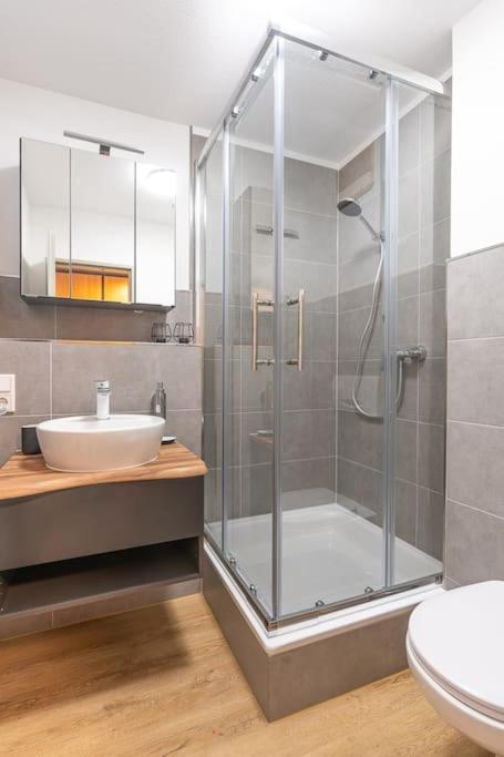Appartement Golden Nugget Inkl Wlan, Parkplatz à Detmold Extérieur photo